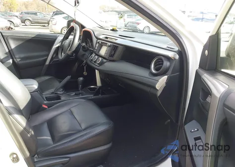 2016 Toyota Rav4 Le z USA, uszkodzony, nr VIN JTMBFREV8GJ063772